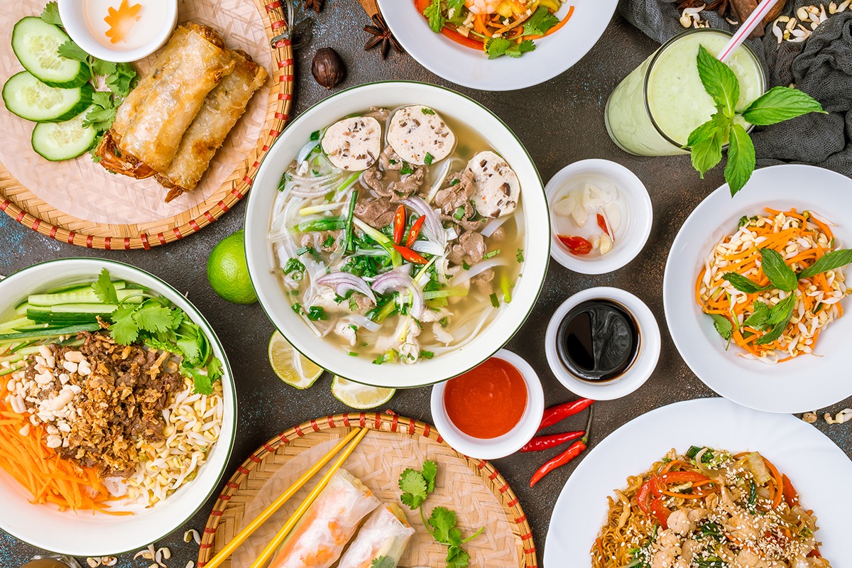 Assorted,Asian,Dinner,,Vietnamese,Food.,Pho,Ga,,Pho,Bo,,Noodles,