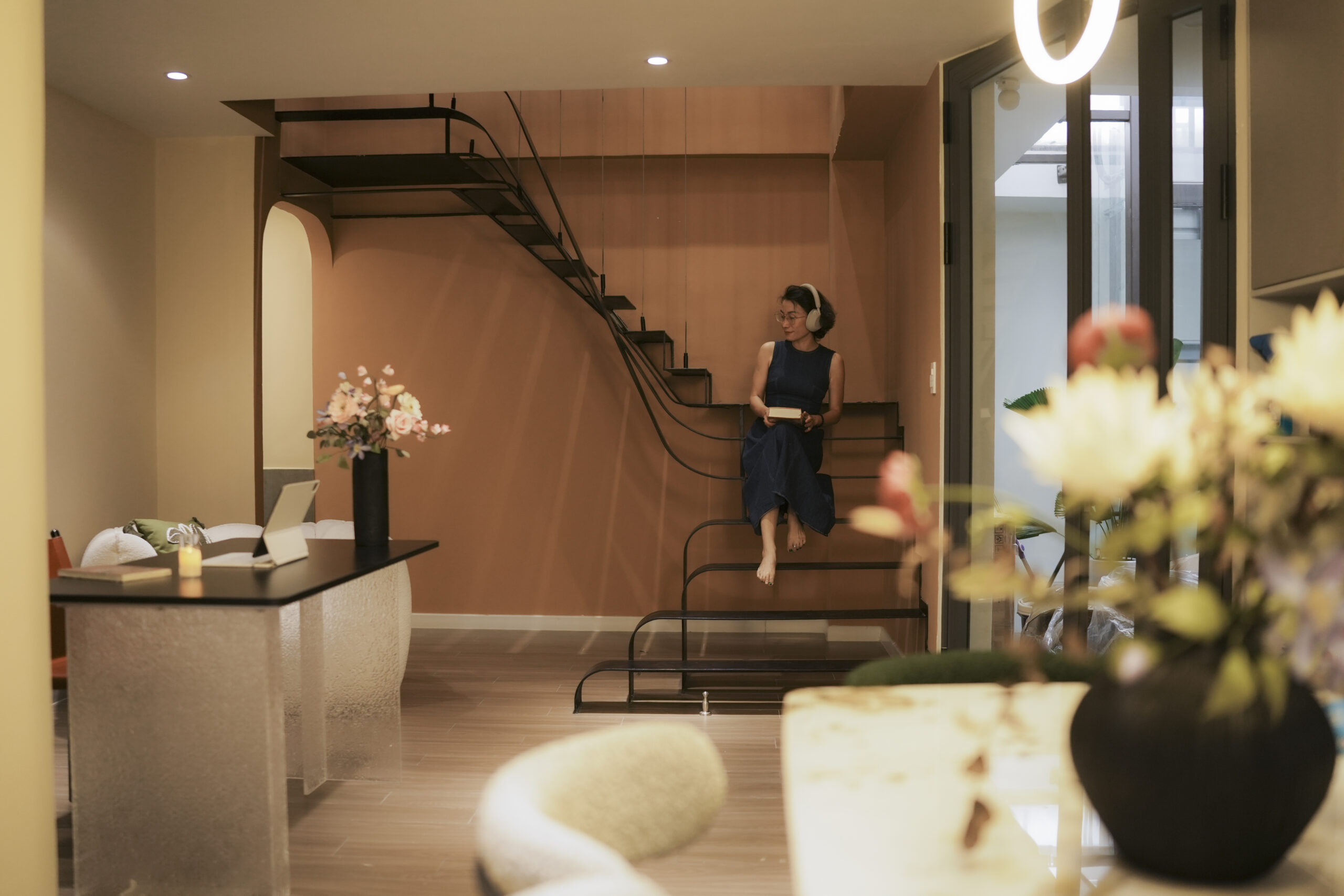 Bắt đầu từ một NGÔI NHÀ . Đang trở thành điều gì đó lớn hơn.