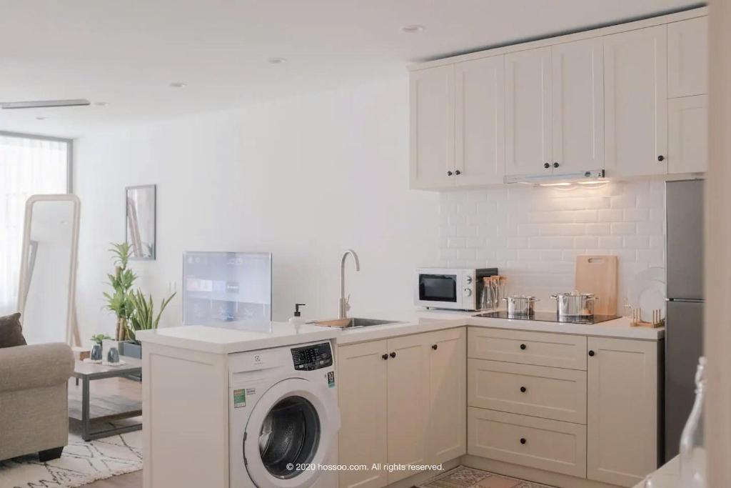 4. PIN GEM ( 22 Trương Quyền )